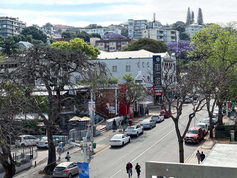 Day, Neighbourhood, City view, Street view, Location