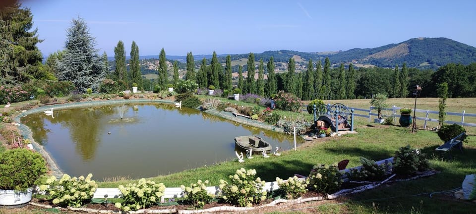 Domaine Le Lanis Chambre d'hôtes avec spa sur réservation Bed and Breakfast in Occitanie