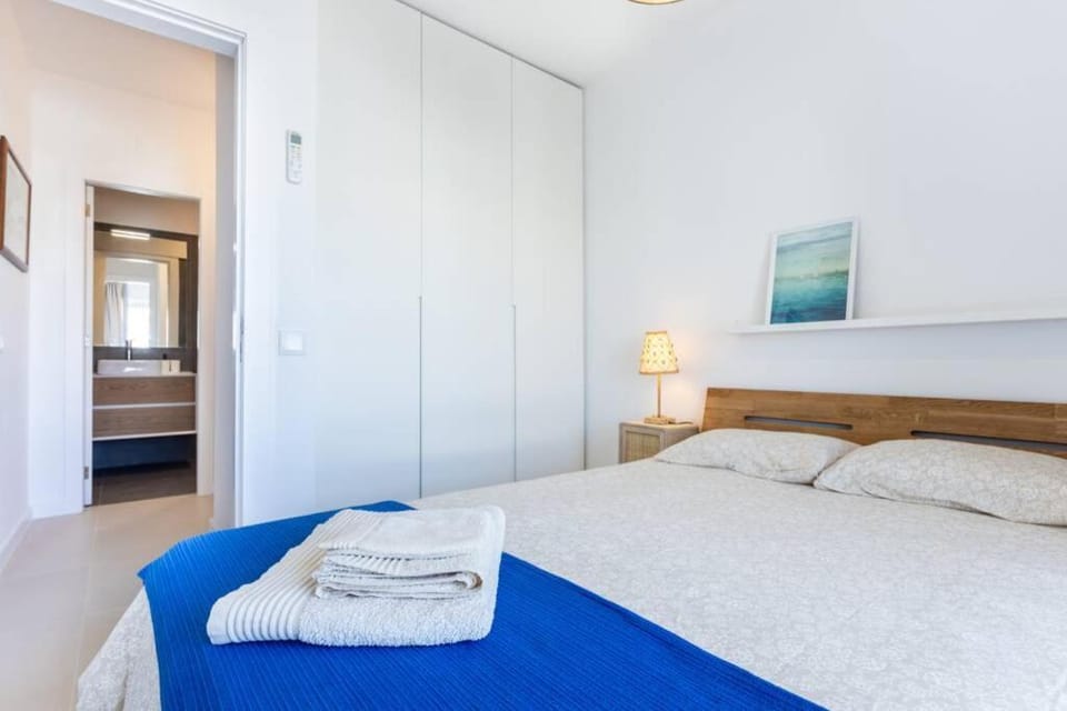 Cozy ap renovado 1ª linha de Praia - Armação Pêra Apartment in Porches