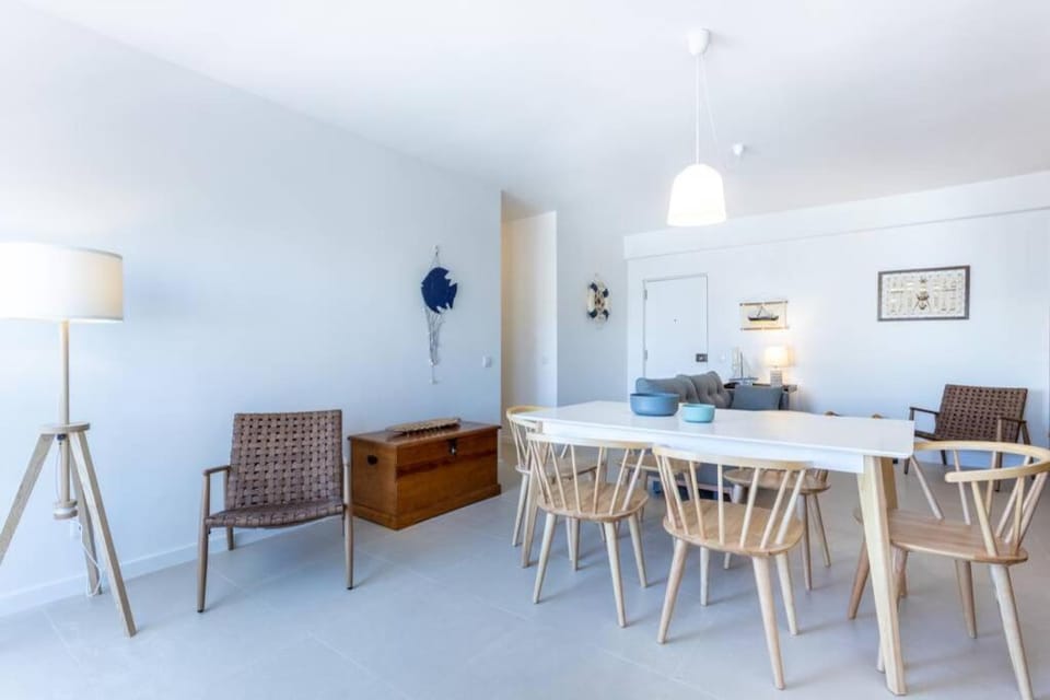Cozy ap renovado 1ª linha de Praia - Armação Pêra Apartment in Porches