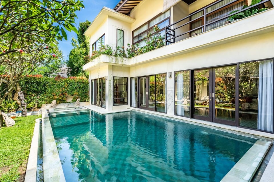 Property building, Patio, Garden, Garden view, Pool view, Swimming pool