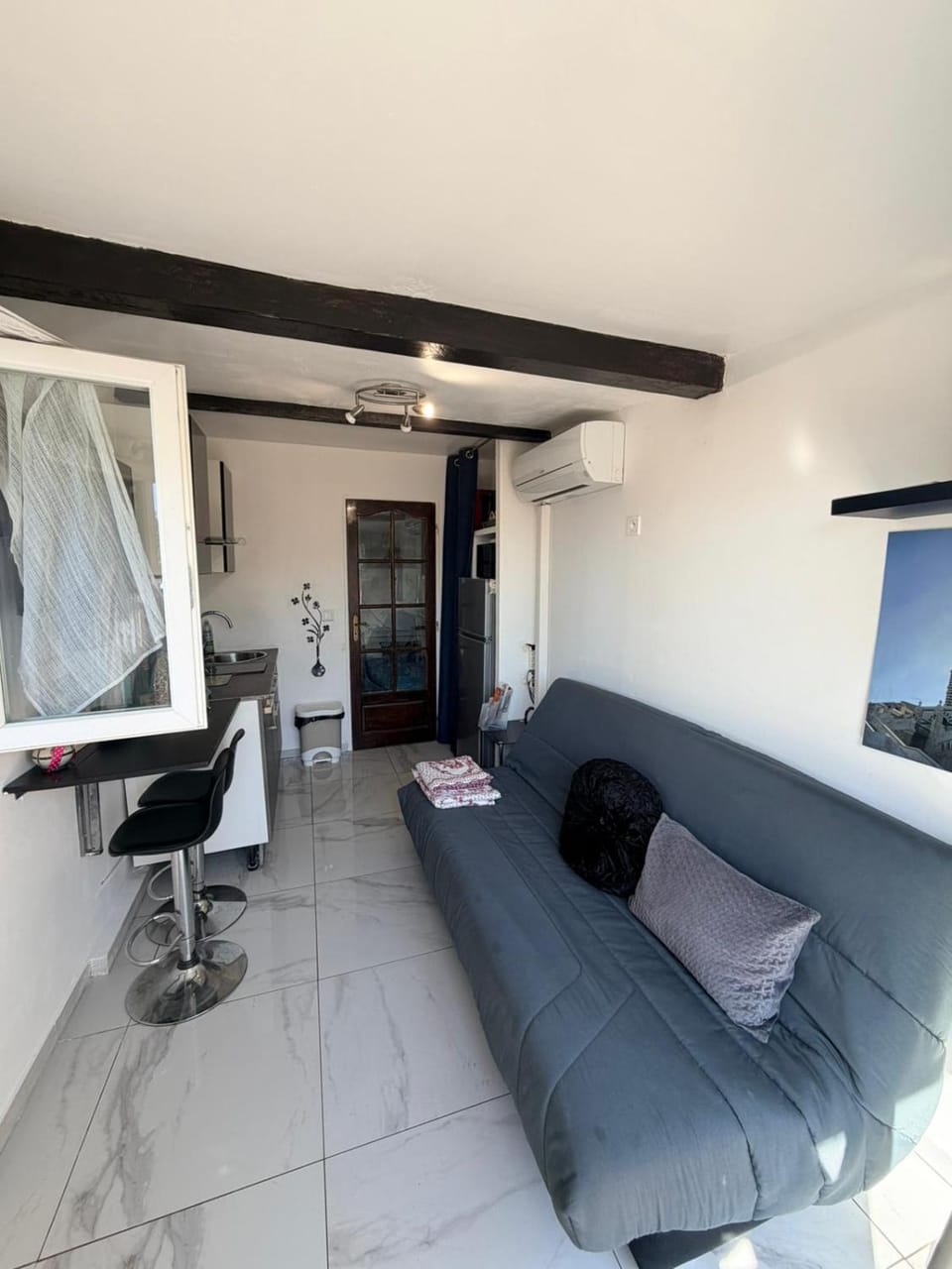 Seating area