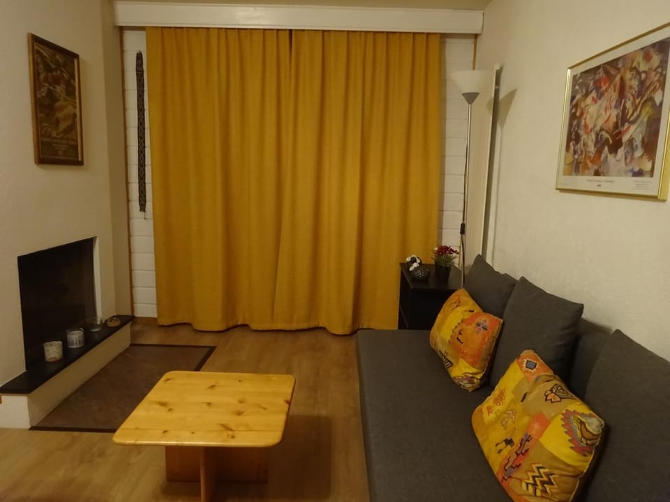 Living room, flat iron