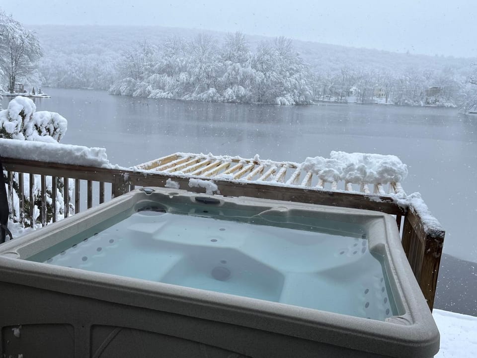 Hot Tub, Spa and wellness centre/facilities