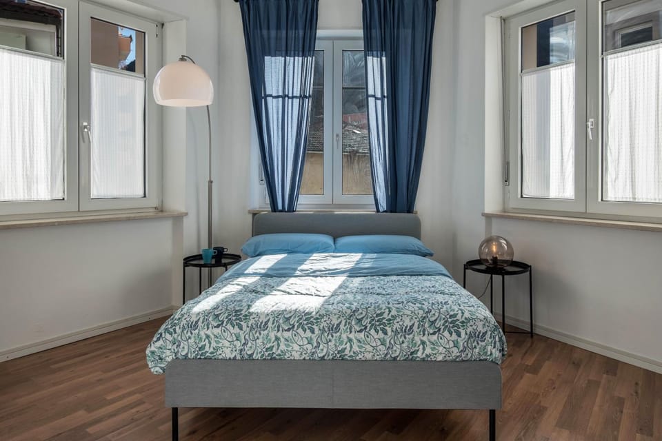 Living room, Bedroom