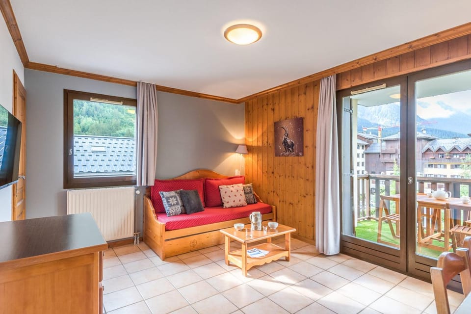 Joli appartement vue Mont Blanc 3 balcons et parking - Welkeys Apartment in Chamonix