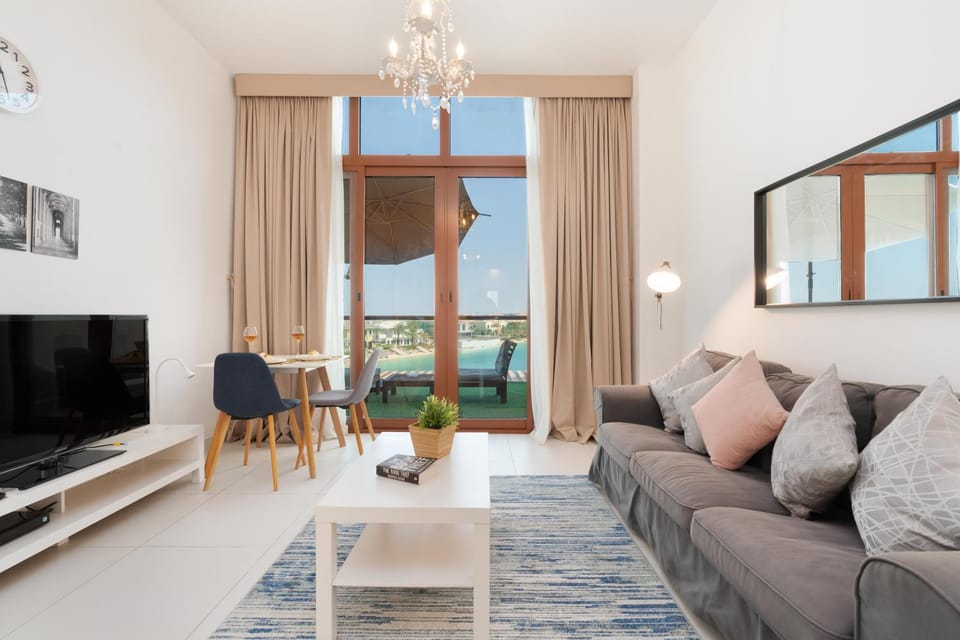 Unified Vacation Homes-Deluxe Sea View Studio-Balcony-Parking-20 House in Dubai