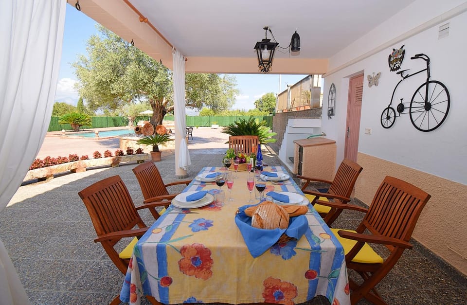 Patio, Off site, Day, Garden, Solarium, Balcony/Terrace, Dining area, Garden view, Pool view, Swimming pool, Swimming pool