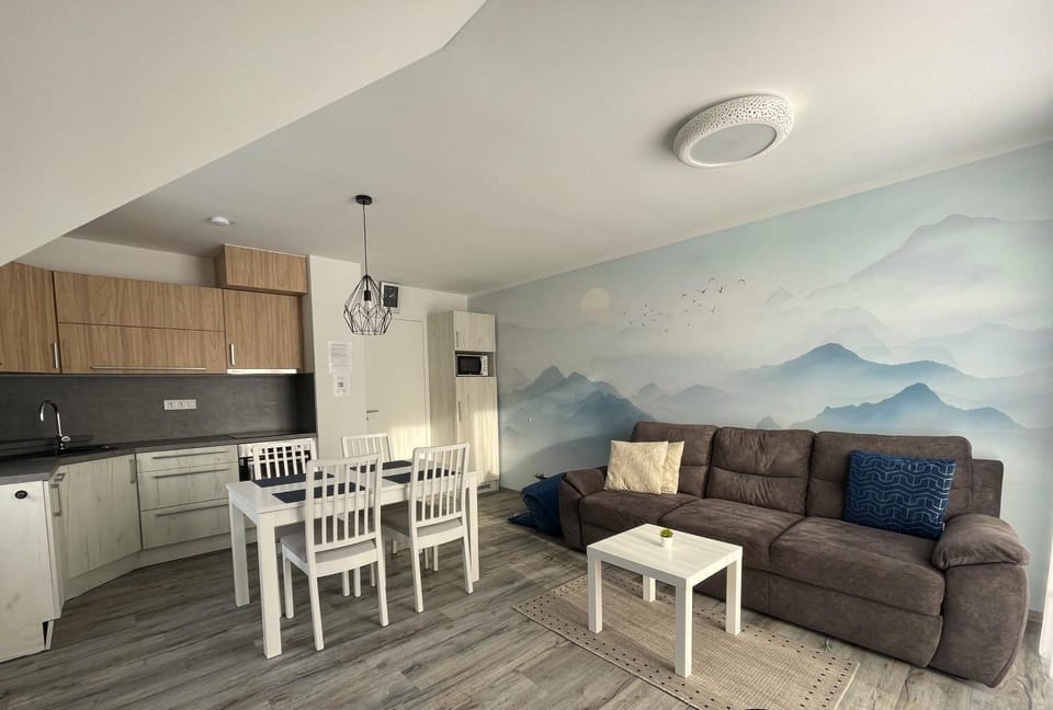 Kitchen or kitchenette, Living room, Seating area, minibar, pet friendly, stove