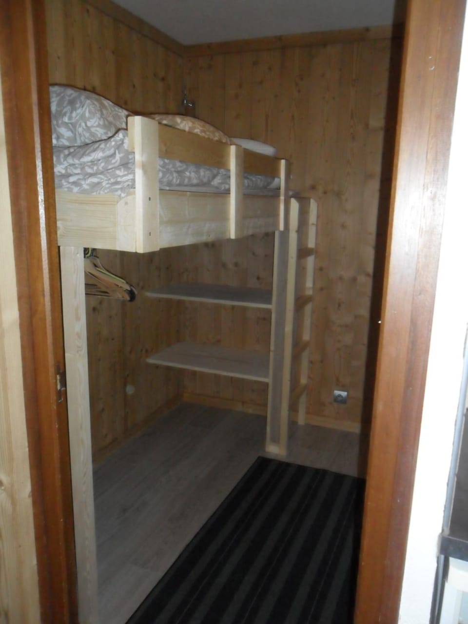 bunk bed
