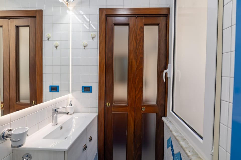 Riviera House Apartment Sea View group and family By HouseinNaples Apartment in Naples