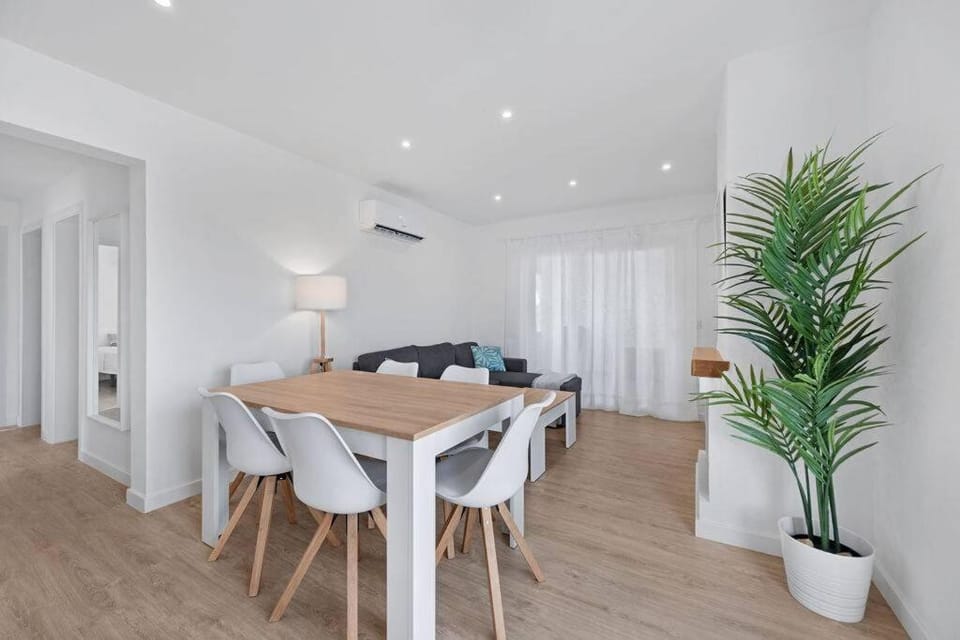 Apartamento tranquilo a 500m de la playa Apartment in Balearic Islands