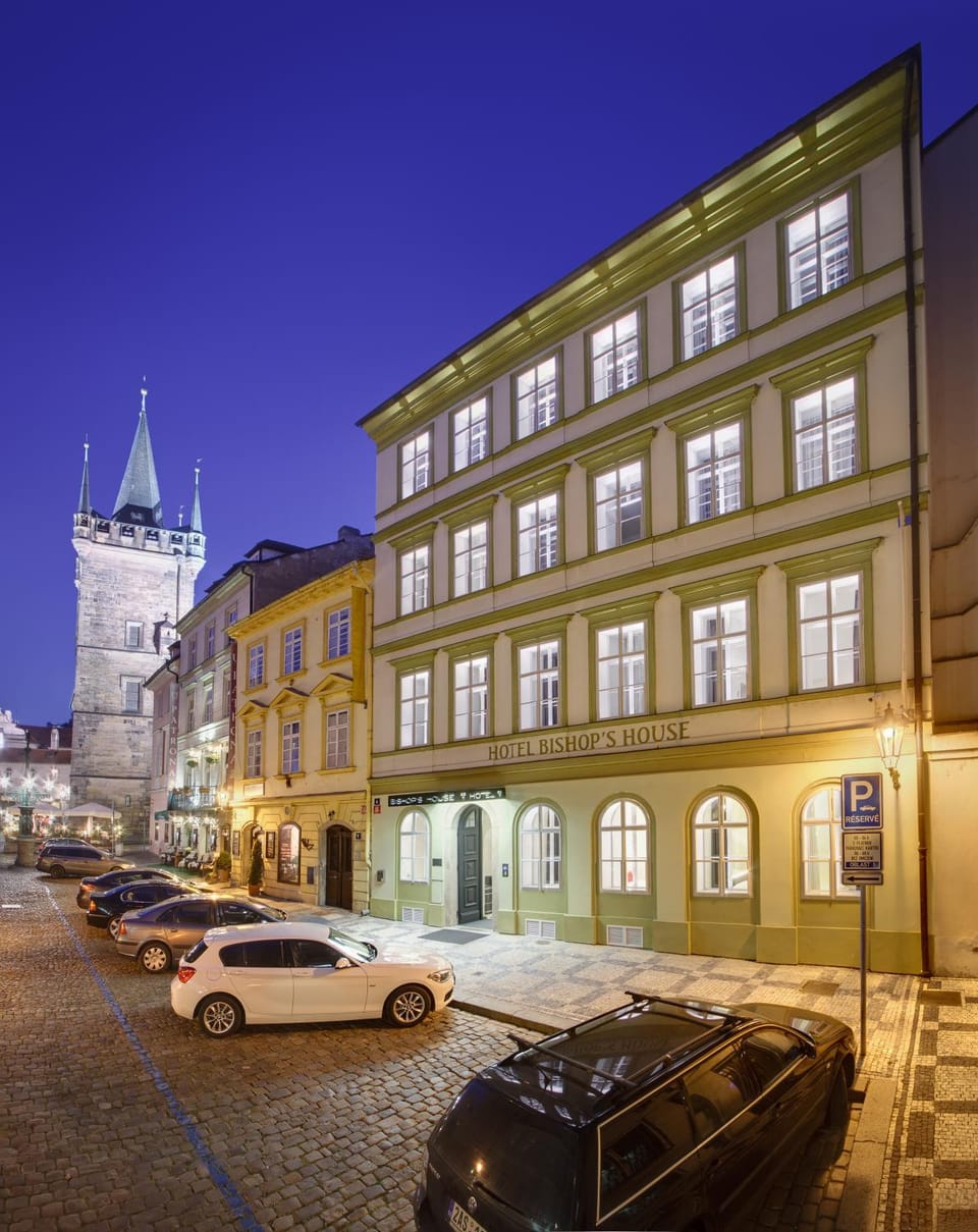 Property building, City view, Landmark view, Location