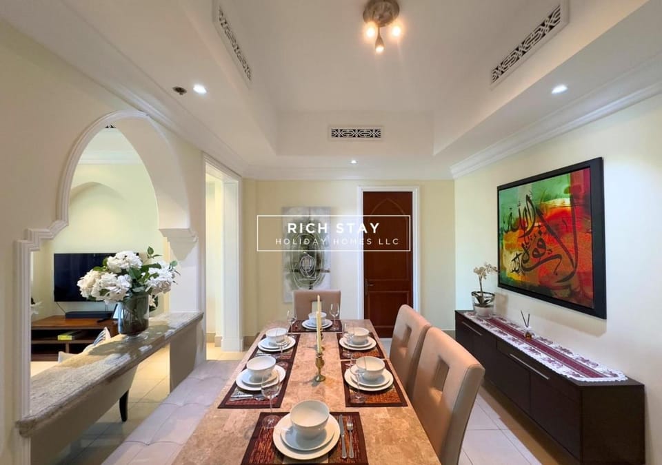 Decorative detail, Dining area