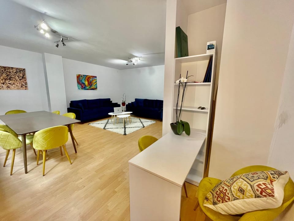 Living room, Seating area, Dining area