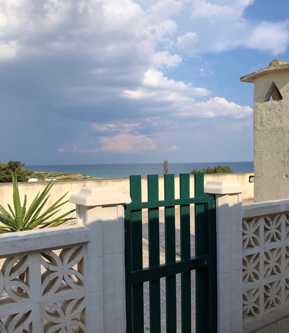View (from property/room), Balcony/Terrace, Sea view