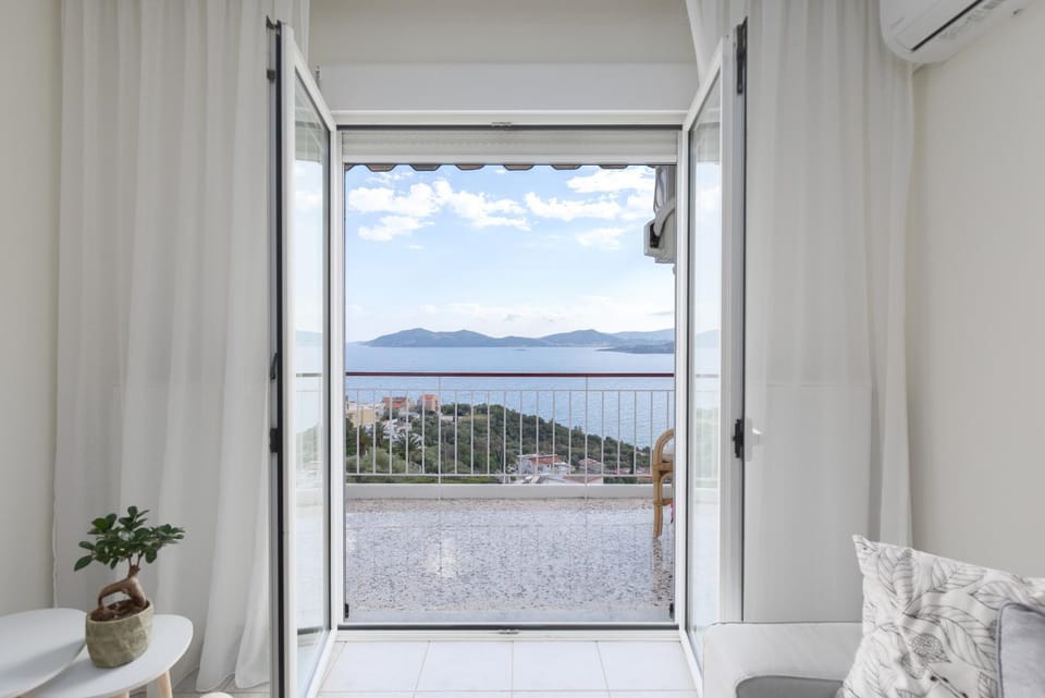 Mimoza's Sea View Apartment Apartment in Kavala, Greece