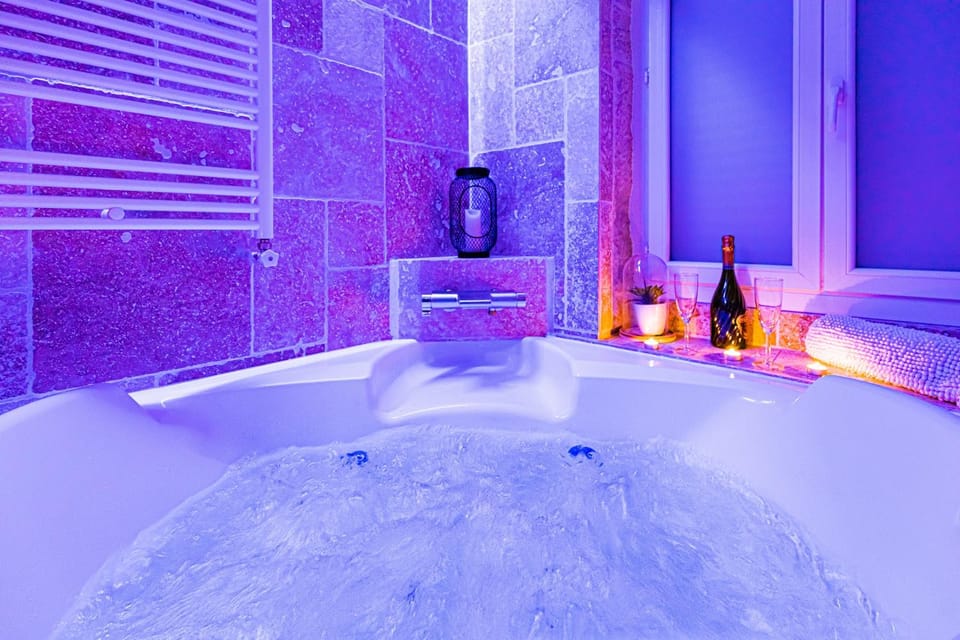 Hot Tub, Bathroom, Spa and wellness centre/facilities, Bath