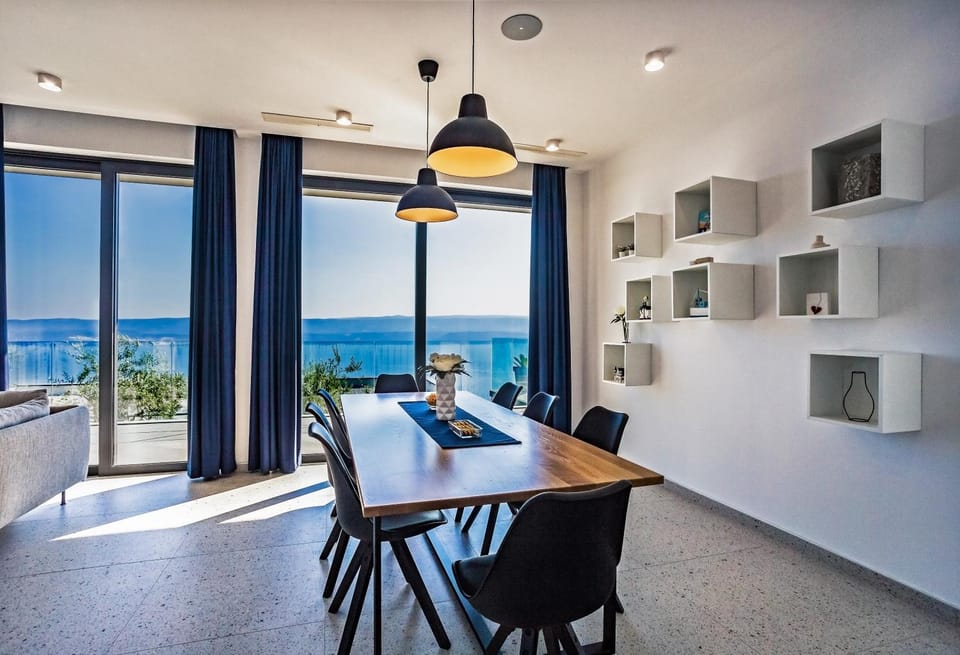 Dining area, Sea view