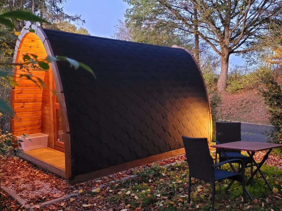 Property building, Facade/entrance, Autumn, Garden view