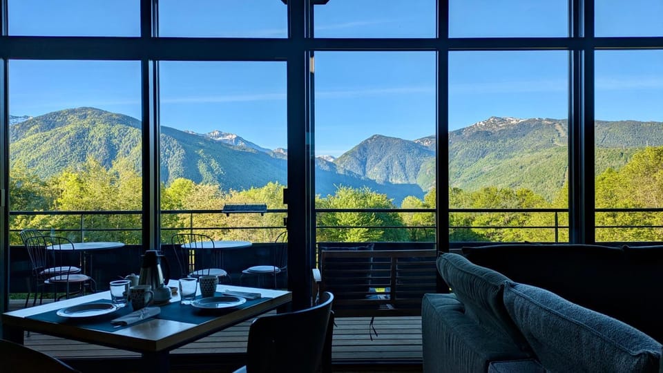 Natural landscape, Living room, Mountain view, Breakfast