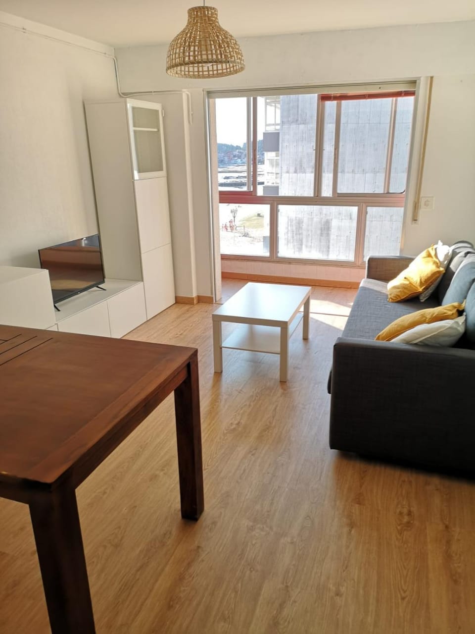 Precioso apartamento en primera linea de playa Apartment in O Salnés