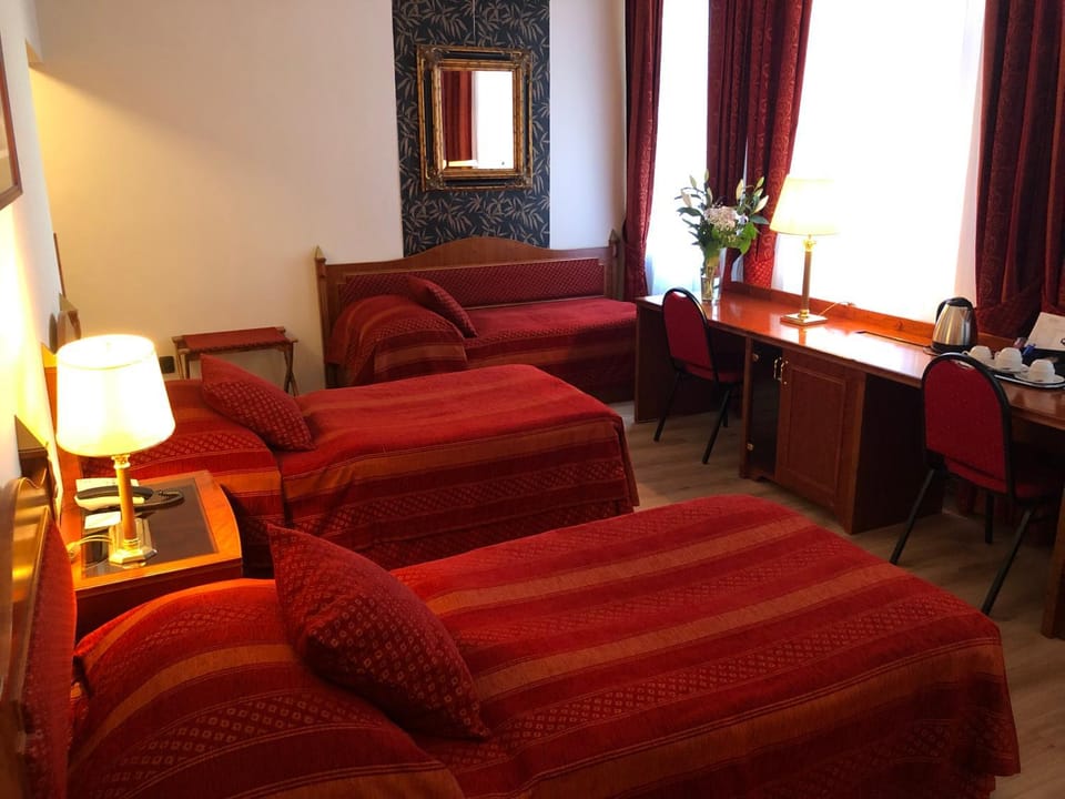 Coffee/tea facilities, Photo of the whole room, Bedroom