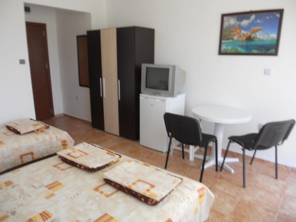 "Aхтополис" - подсигурено безплатно паркиране Bed and Breakfast in Burgas Province