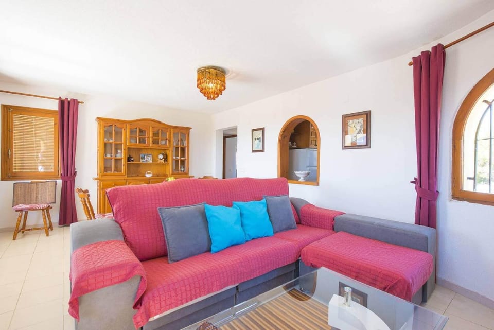Communal lounge/ TV room, Living room