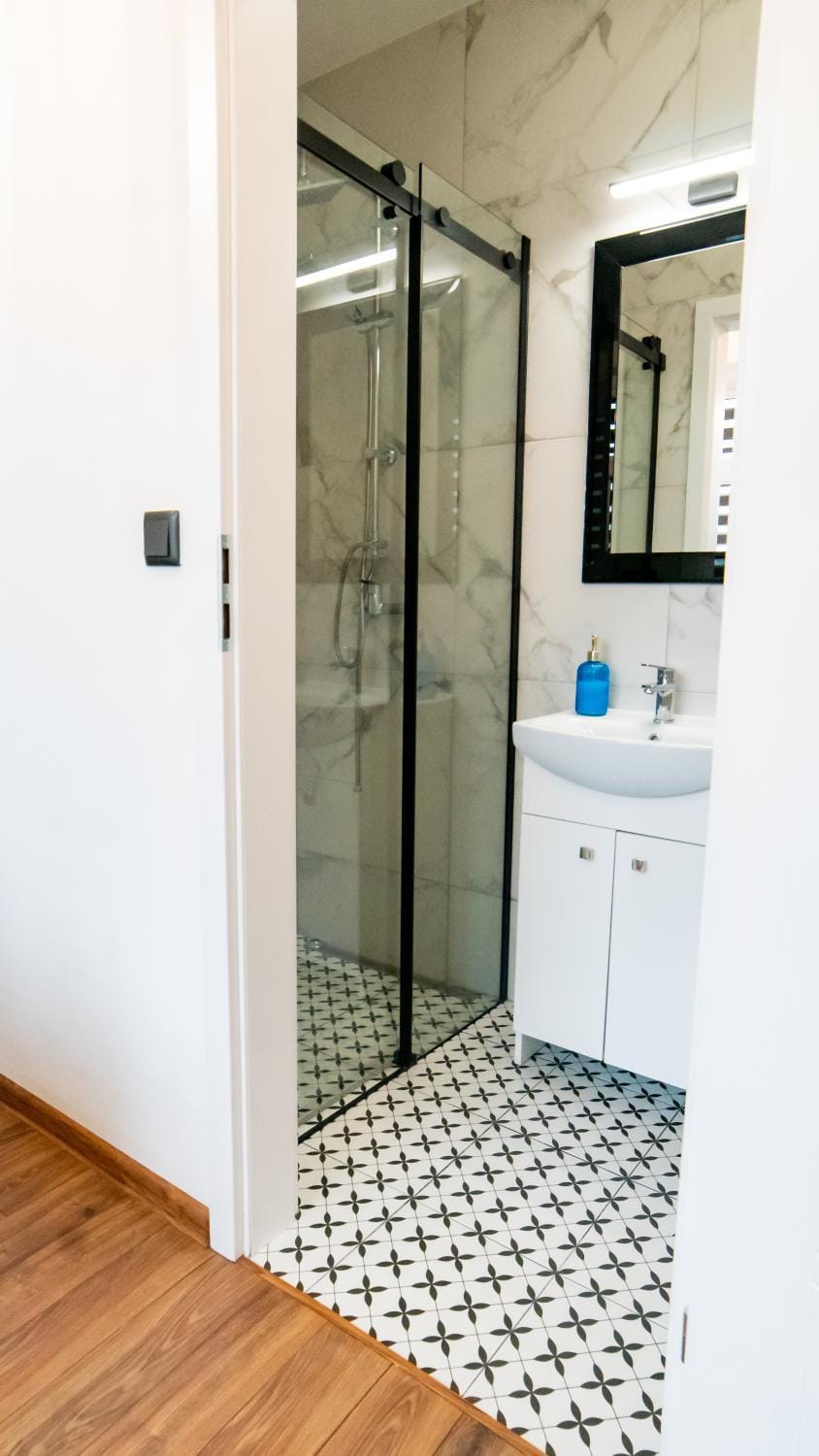 Shower, Bathroom