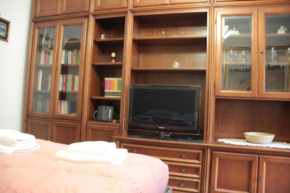 TV and multimedia, Lounge or bar