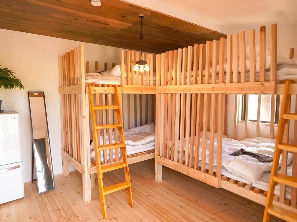 bunk bed