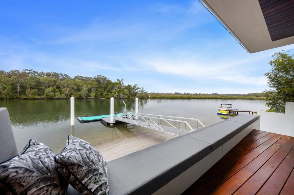 Modern Riverview Escape with Private Pool House in Noosa Heads