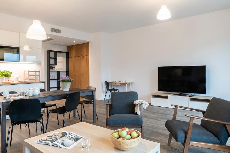TV and multimedia, Living room, Seating area