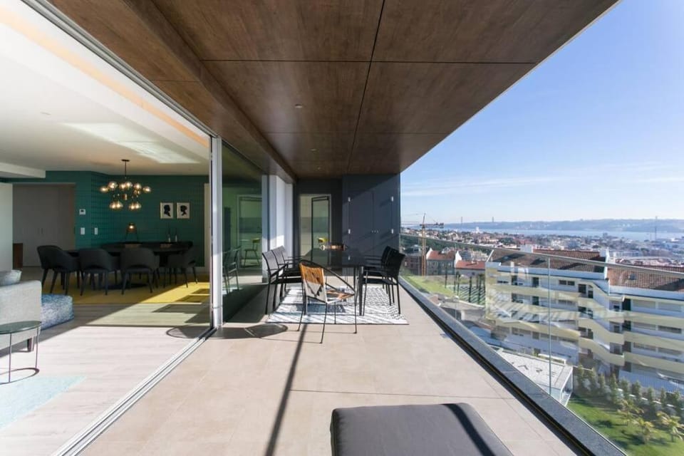 Natural landscape, View (from property/room), Balcony/Terrace, Dining area