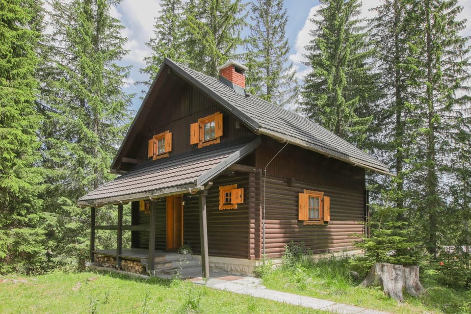 Property building, Natural landscape, Garden, Garden view