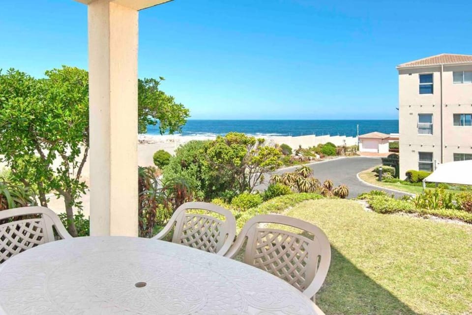 Patio, Day, Garden, View (from property/room), Beach, Sea view