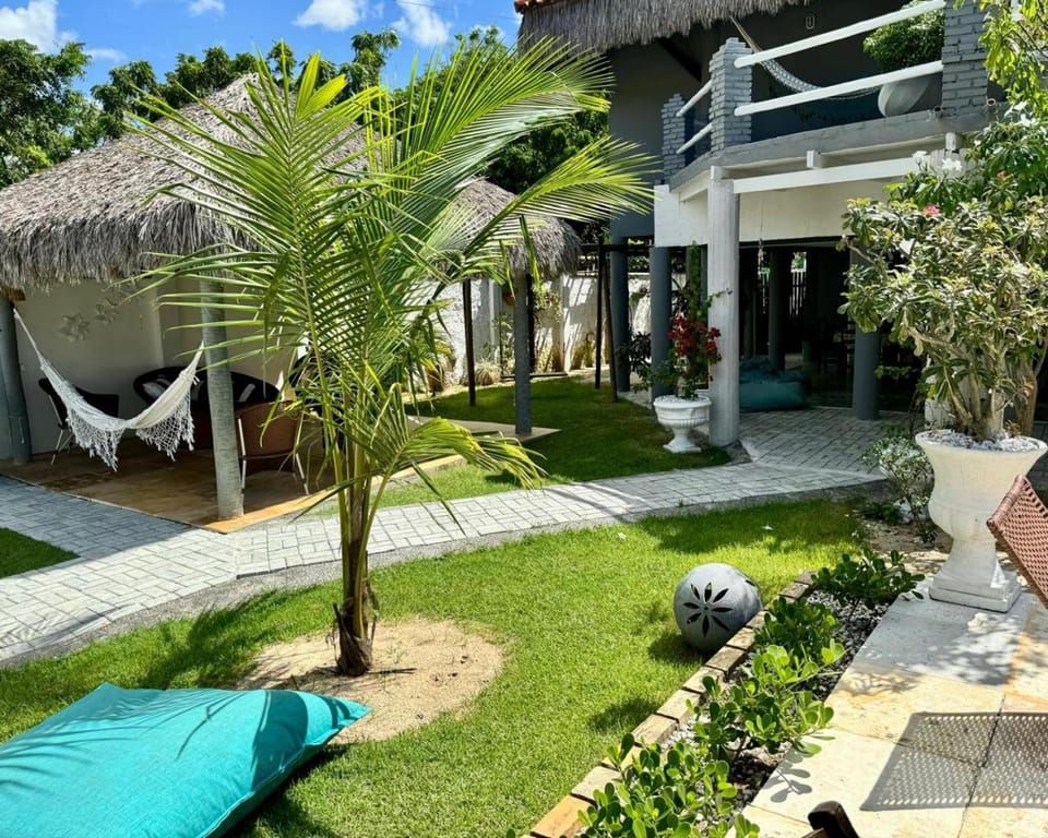 Property building, Patio, Day, Garden