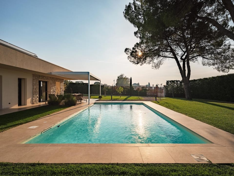 Property building, Swimming pool
