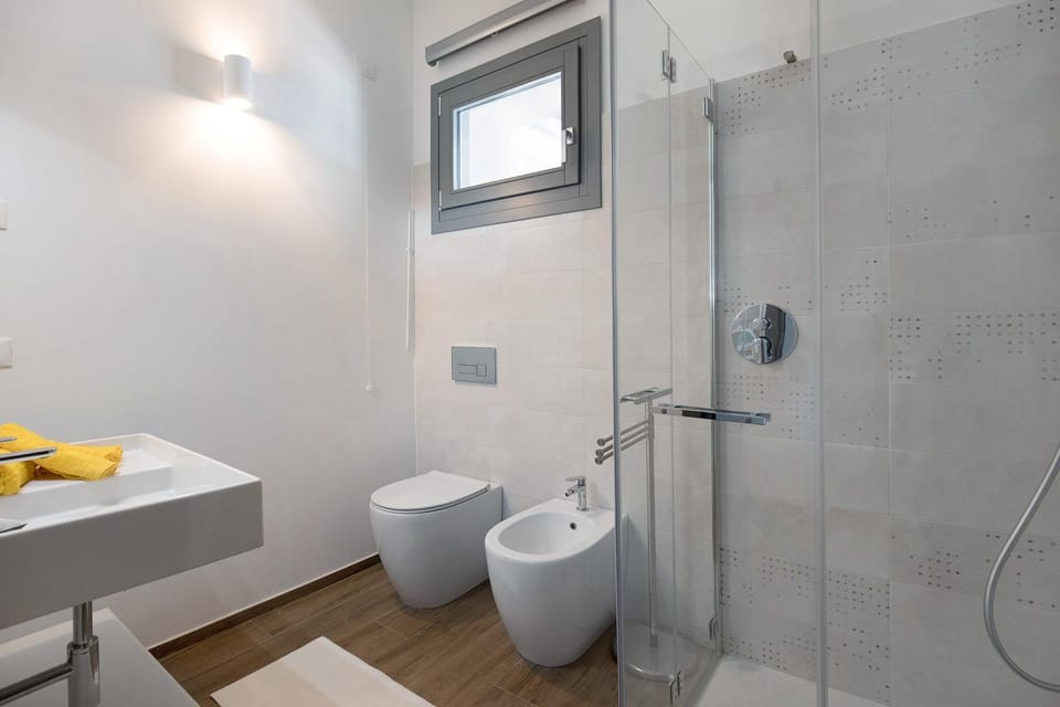 Bathroom, Living room