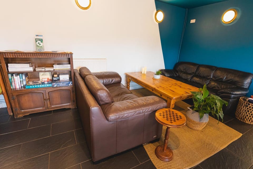 Living room, Lounge or bar, Seating area