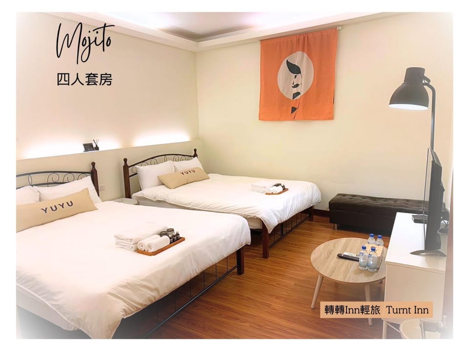 People, Photo of the whole room, room service