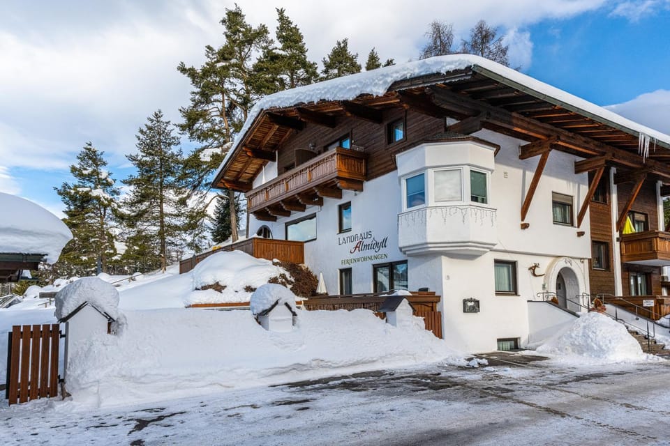Property building, Natural landscape, Winter