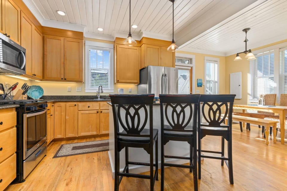 Starfish Cottage House in Lincoln City