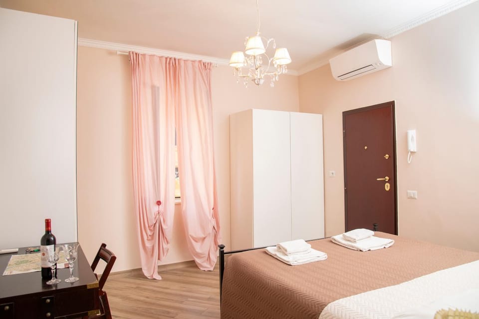 Bed, Bedroom, towels, wardrobe, air conditioner