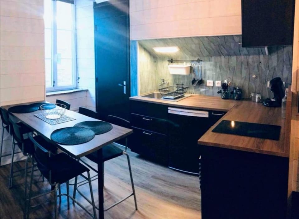 Au cœur des remparts, L'ÉCRIN Appartement 2 chambres pour 2-6 pers Apartment in St-Malo