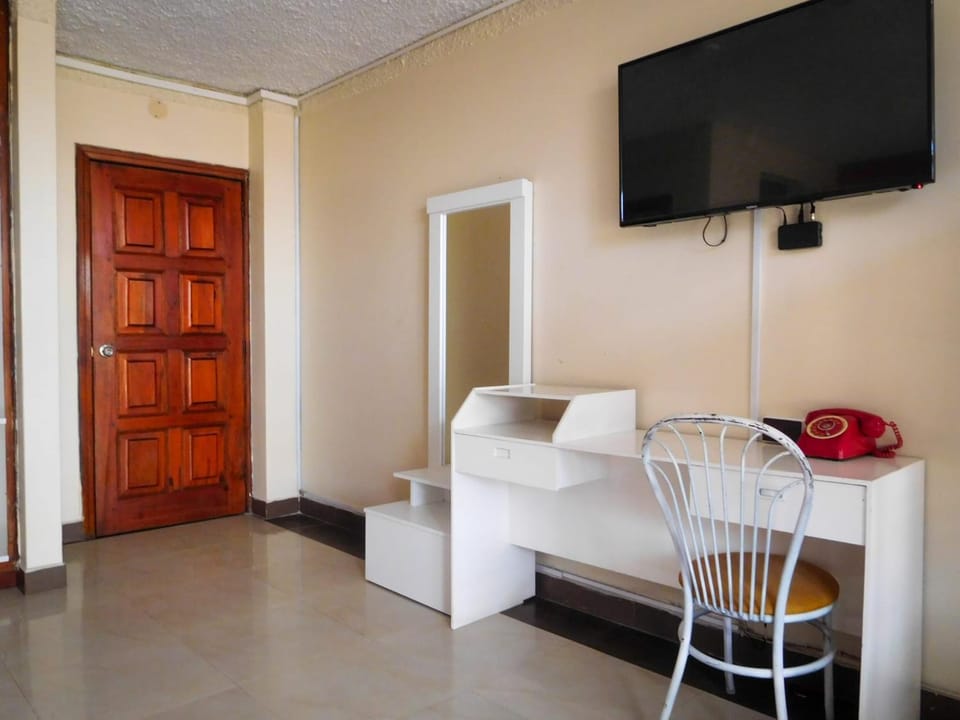 TV and multimedia, Photo of the whole room