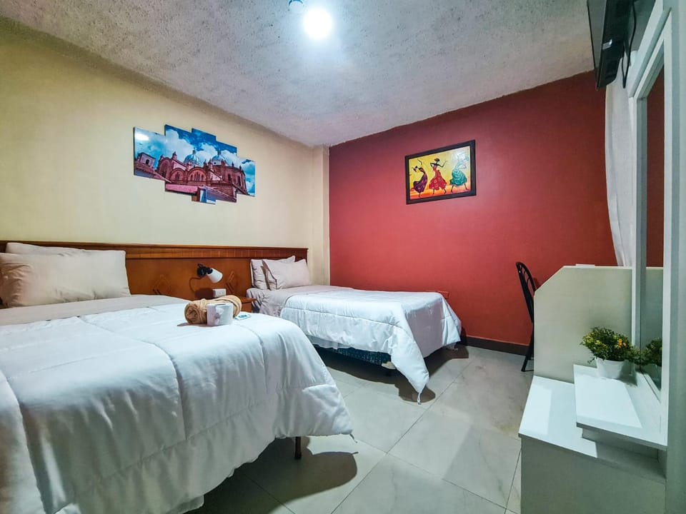 Bed, TV and multimedia, Photo of the whole room