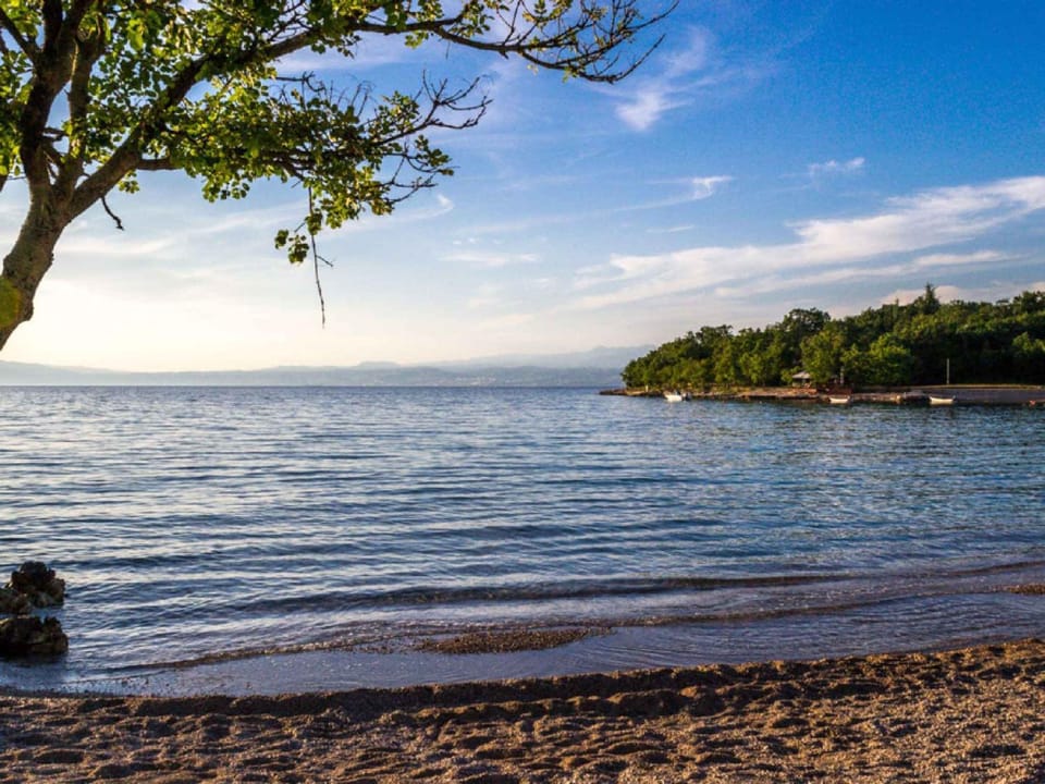 Nearby landmark, Summer, Beach