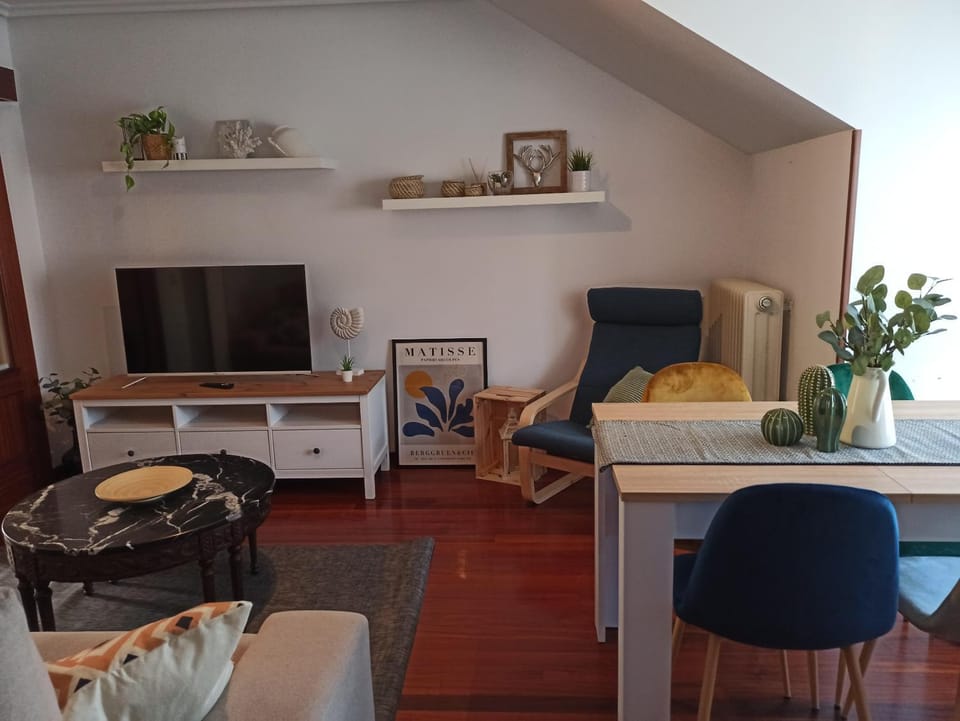 Dixebra, apartamento centro Llanes con garaje VUT-2779-AS Apartment in Llanes